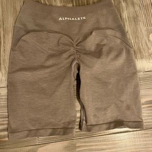 Alphalete Amplify biker shorts